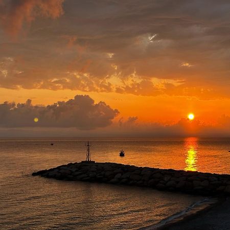 Apartmán Marvel Sea View 1 Akrogiali Exteriér fotografie